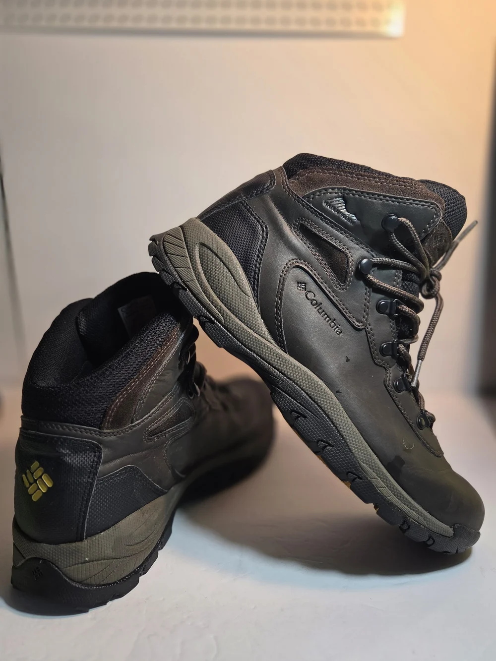 Columbia Men's Olive Brown Waterproof Hiking Boots